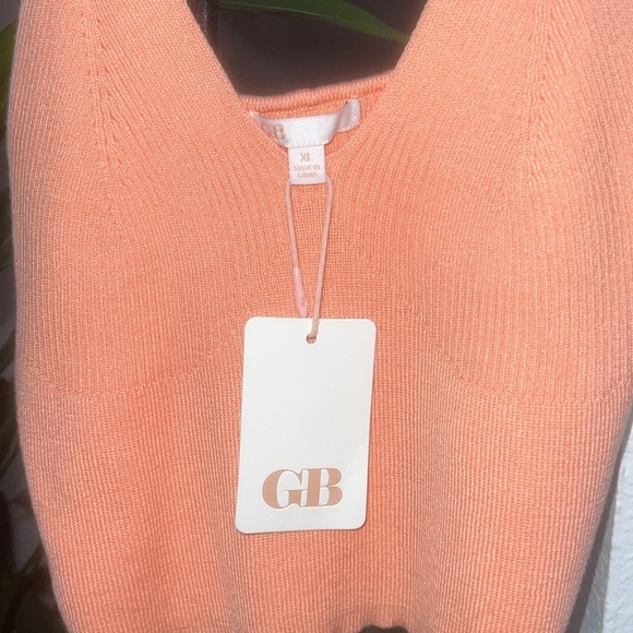 GB crop top - Picture 3 of 8